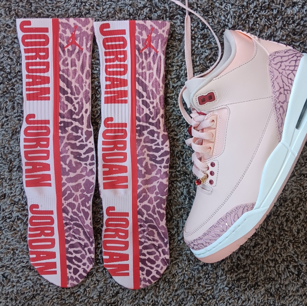 Treat yourself jordan 3s socks/Valentine's Day